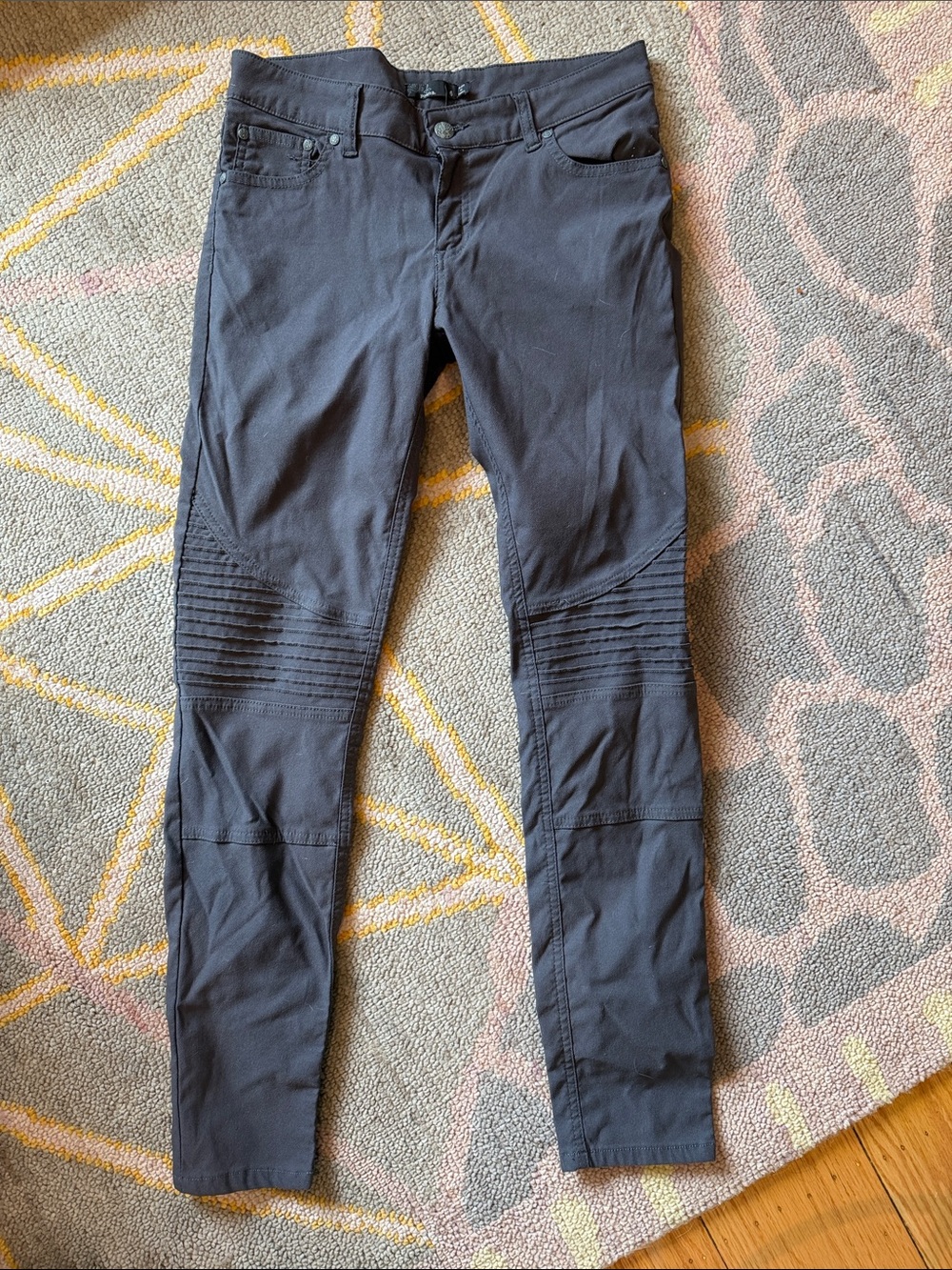 Prana Charcoal Straight-Leg Stretch Pants w ribbing
